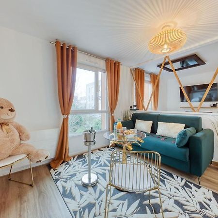 Suite Love Jacuzzi Montevrain Bagian luar foto