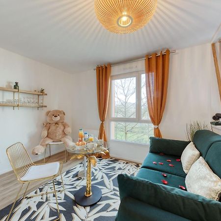 Suite Love Jacuzzi Montevrain Bagian luar foto