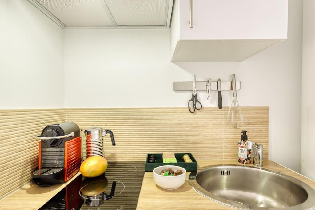 Suite Love Jacuzzi Montevrain Bagian luar foto