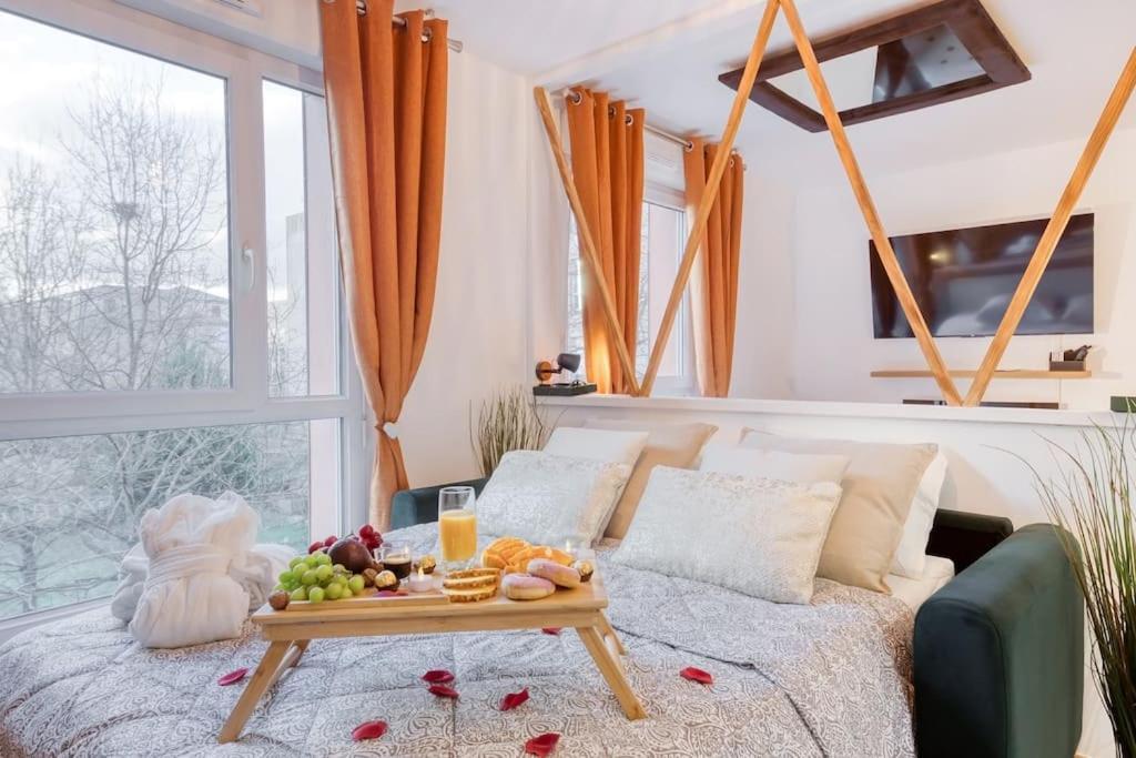 Suite Love Jacuzzi Montevrain Bagian luar foto