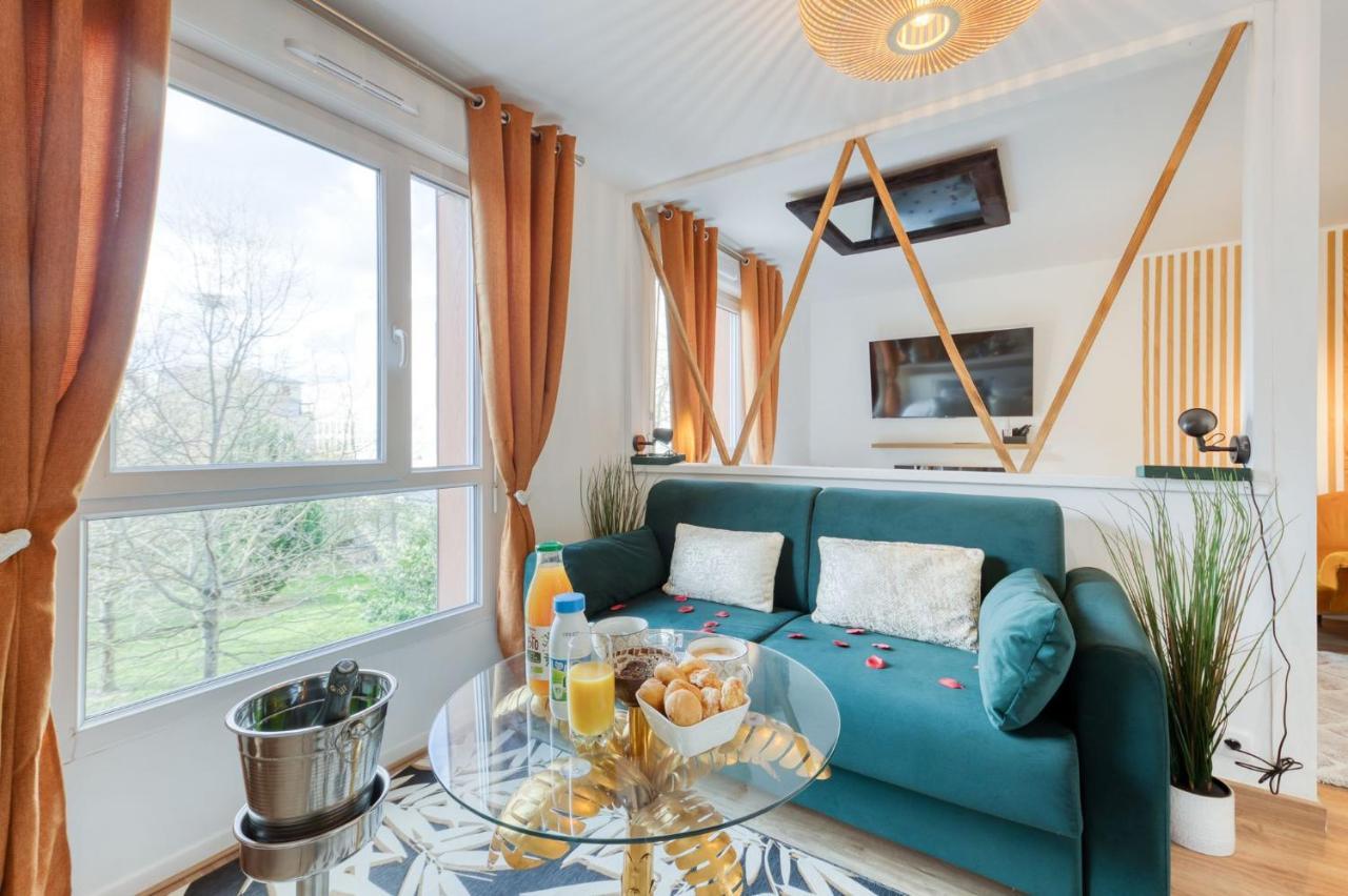 Suite Love Jacuzzi Montevrain Bagian luar foto