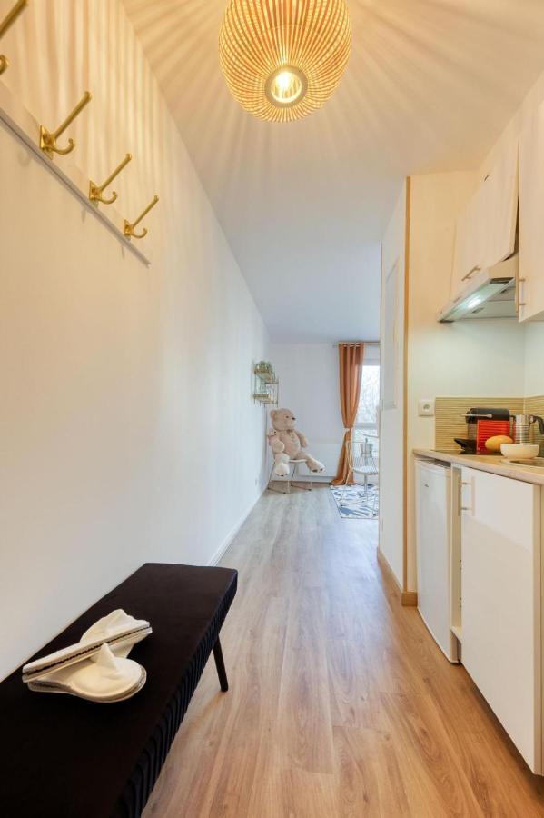 Suite Love Jacuzzi Montevrain Bagian luar foto